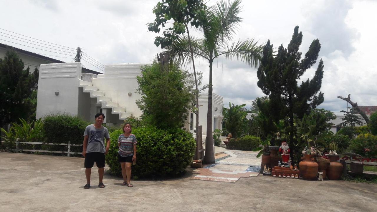 Scenic Riverside Resort Kamphaeng Phet Exteriör bild