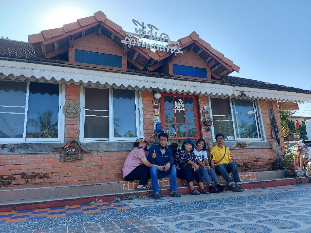 Scenic Riverside Resort Kamphaeng Phet Exteriör bild