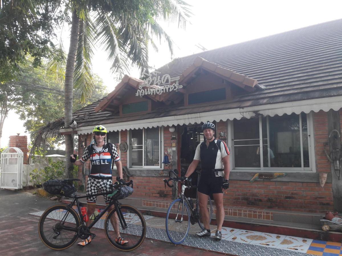 Scenic Riverside Resort Kamphaeng Phet Exteriör bild